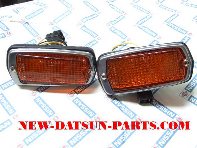 Datsun Sunny 1200 B110 B210 120Y Front Right Parking Turn Light Lens Genuine NOS 