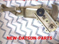 DATSUN 510 FRONT DOOR WINDOW REGULATOR 