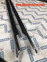 DATSUN 510 2 DOOR OUTER STAINLESS TRIM