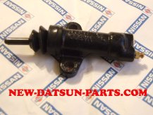 datsun clutch slave cylinder