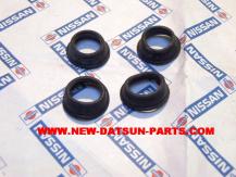  DATSUN ROADSTER LOWER FRONT SPINDLE SEAL 