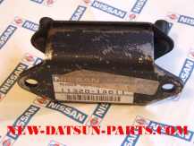DATSUN ROADSTER TRANSMISSION MOUNT 
