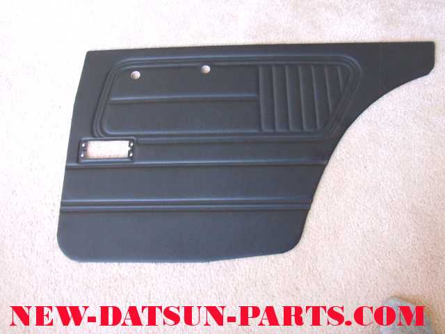 DATSUN 510 WAGON BLACK INTERIOR DOOR PANELS REAR