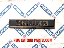 DATSUN 1200 TRUNK EMBLEM DELUXE GOLD 