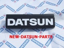 DATSUN 510 GRILLE EMBLEM 