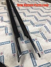 DATSUN 510 2 DOOR OUTER STAINLESS TRIM