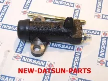  DATSUN ROADSTER CLUTCH SLAVE CYLINDER 
