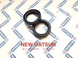DATSUN ROADSTER 1500 REAR AXLE OUTER SEALS 