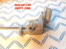 DATSUN ROADSTER ALUMINUM BODY OIL PUMP 