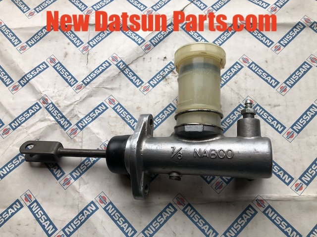DATSUN ROADSTER 1500 CARB INSULATOR 